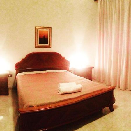 A Due Passi Rooms La Maddalena  Exterior foto